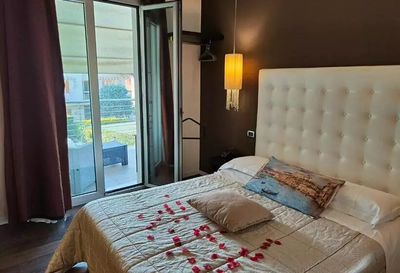 اتاق استاندارد سه نفره, In   Lounge Room