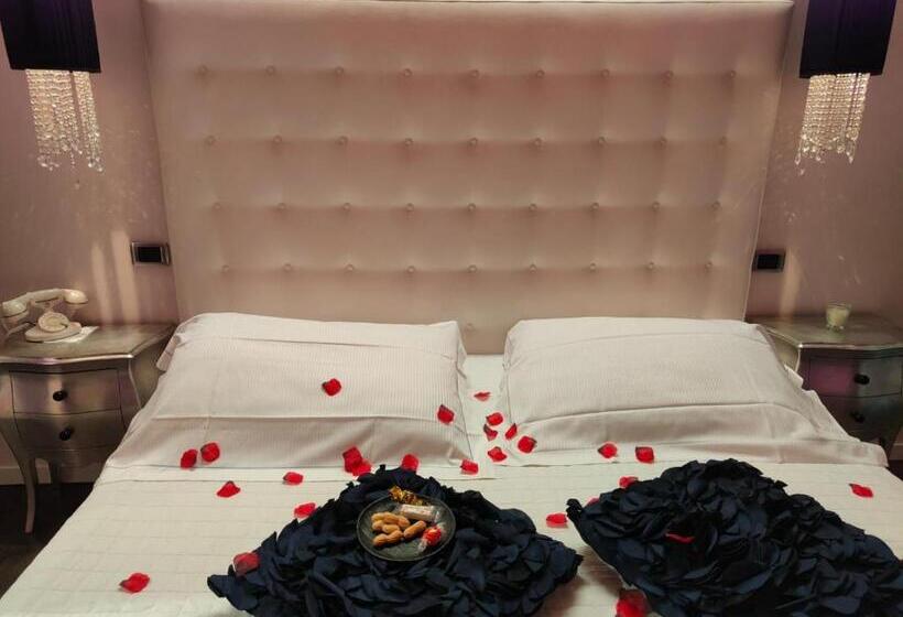Полулюкс Повышенной Комфортности, In   Lounge Room