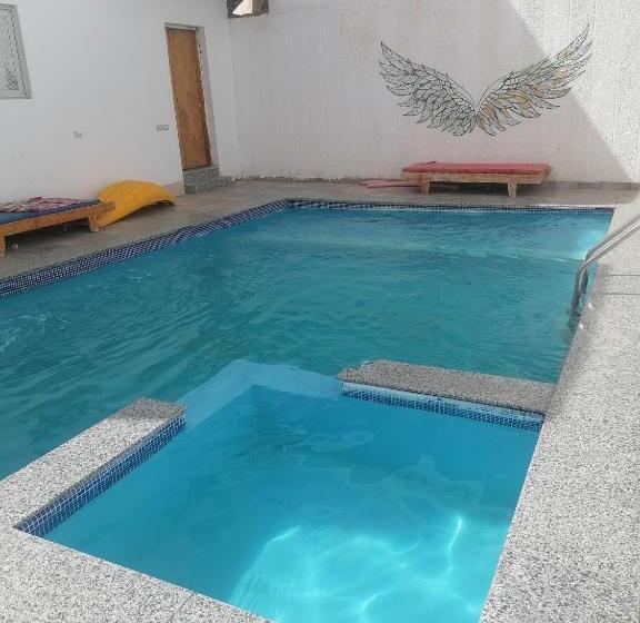 اتاق راحتی سه تخته, Dahab Bay