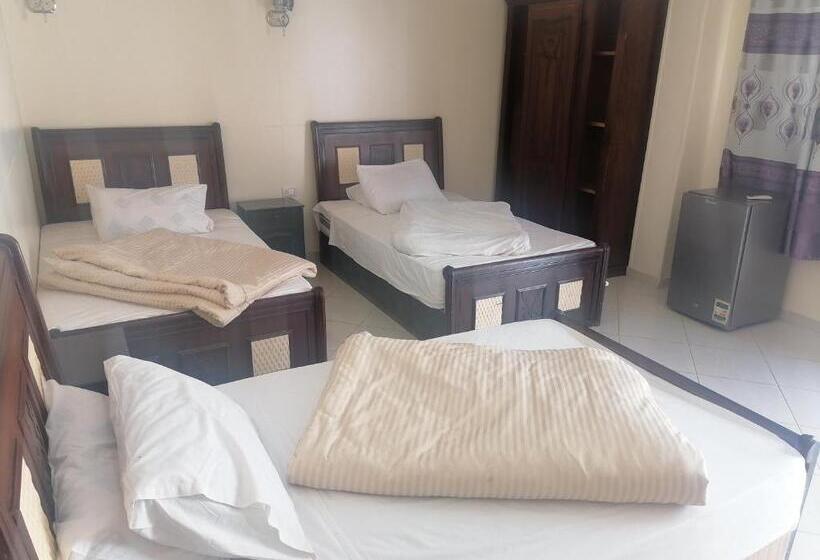 اتاق راحتی سه تخته, Dahab Bay