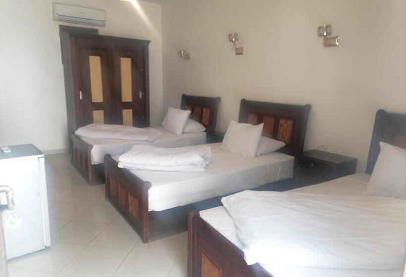 اتاق راحتی سه تخته, Dahab Bay