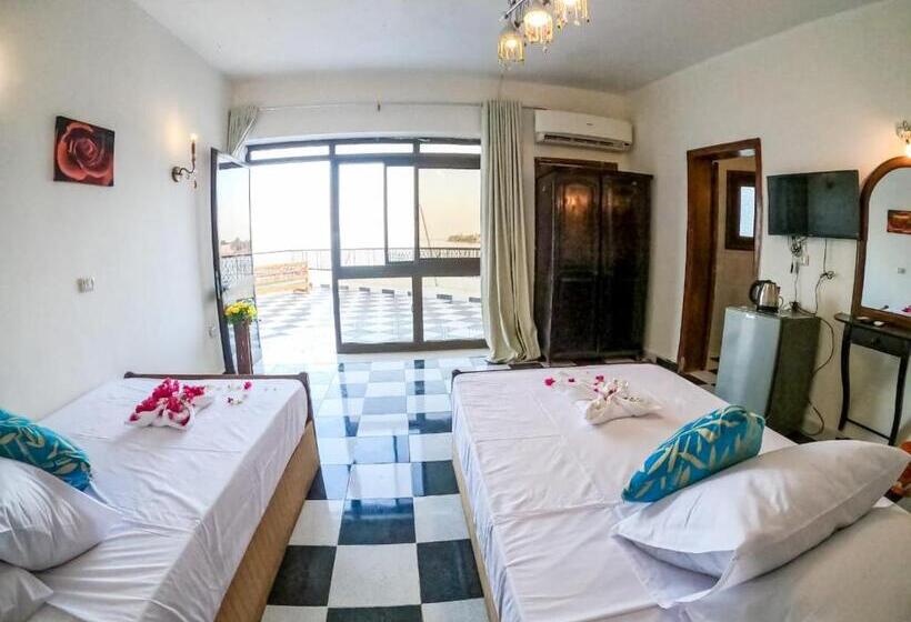 اتاق استاندارد با چشم‌انداز دریا, Dahab Bay