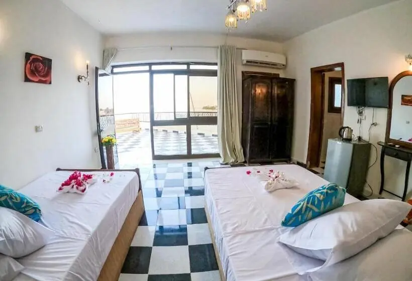 اتاق استاندارد با چشم‌انداز دریا, Dahab Bay
