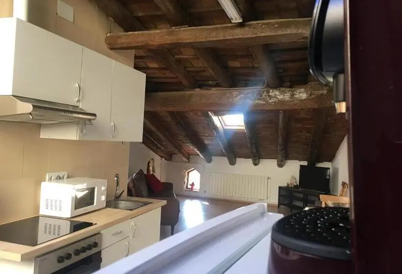 آپارتمان 1 خوابه با چشم‌انداز, Apartament La Trilla