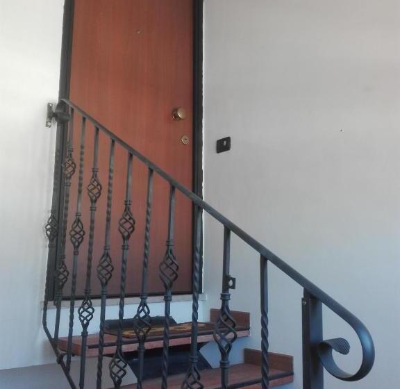 اتاق استاندارد با تخت بزرگ, A Santy S Roomsbagno Condiviso Sharedboth2piano No Lift No Shuttle  No Pasti No Meal,  A Pagamento A