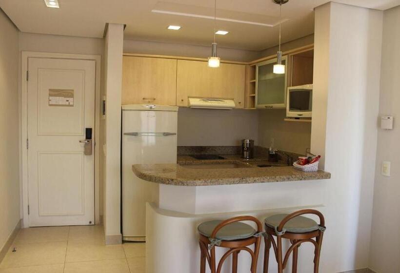 استودیو خانوادگی, Jurerê Beach Village é Destino Floripa