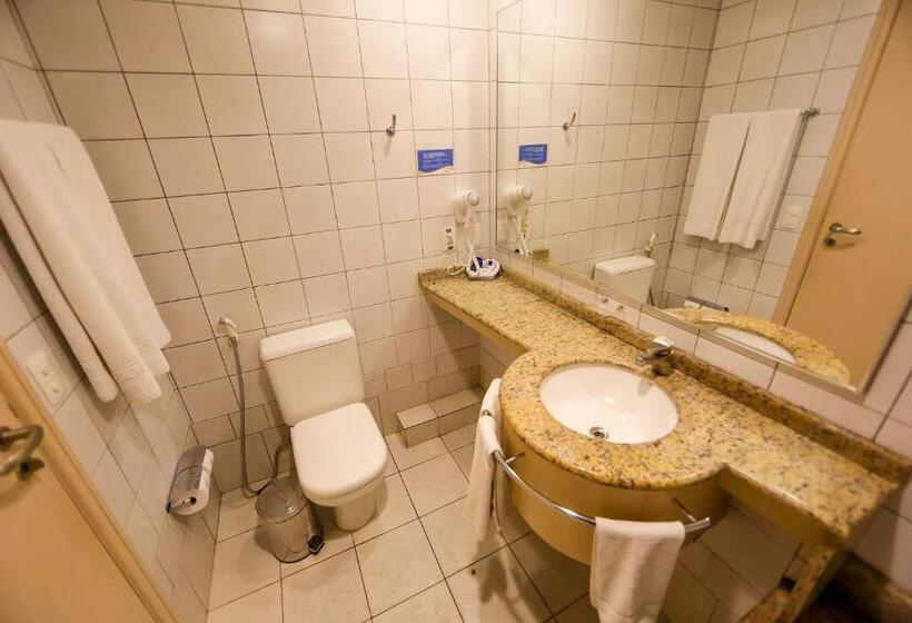 استودیوی استاندارد, Jurerê Beach Village é Destino Floripa