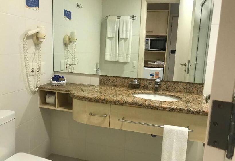 استودیو استاندارد با چشمانداز استخر, Jurerê Beach Village é Destino Floripa