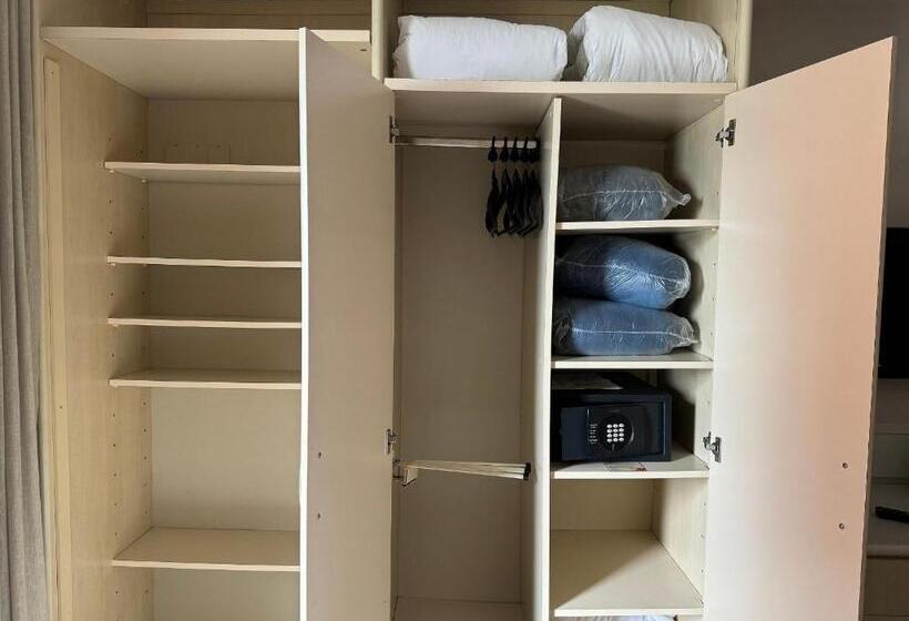 استودیو استاندارد با چشمانداز استخر, Jurerê Beach Village é Destino Floripa