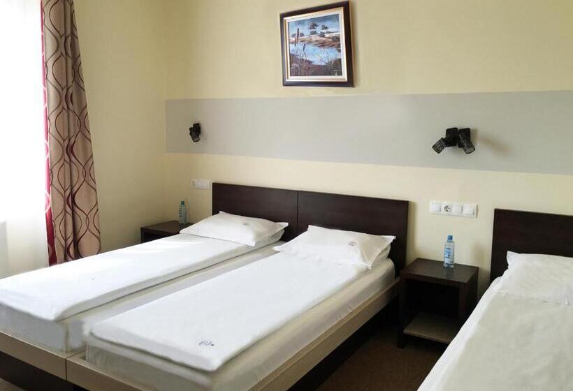 Четырехместный Номер Классик, Motel Kilometrul Zero