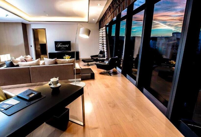 1 Bedroom Apartment City View, Apartments By Fairmont Baku Flame Towers