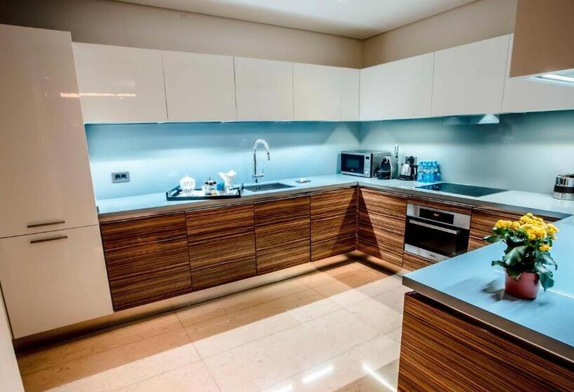 2 Bedrooms Apartment City View, Apartments By Fairmont Baku Flame Towers