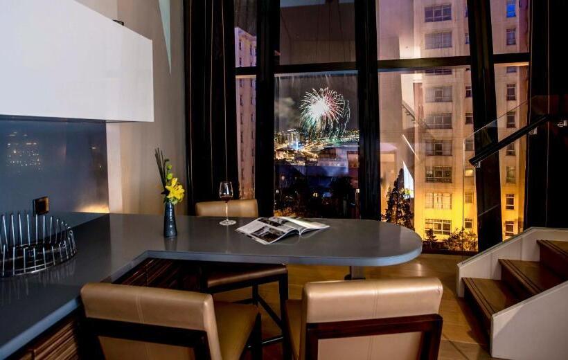 آپارتمان دوبلکس 1 خوابه, Apartments By Fairmont Baku Flame Towers