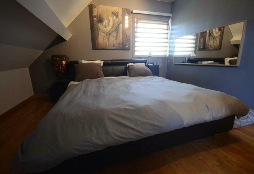 سوییت خانوادگی, B&b La Raveline