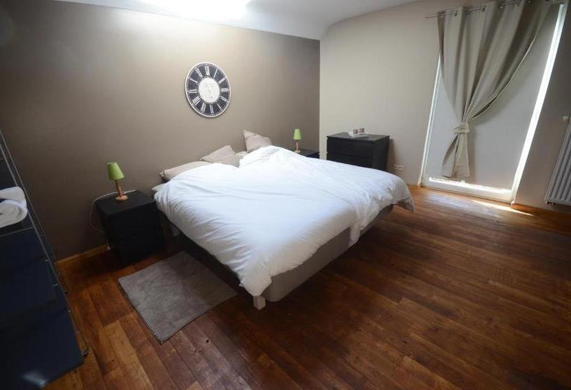 اتاق استاندارد, B&b La Raveline