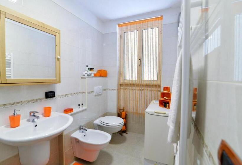 اتاق خانوادگی, Affittacamere A Pochi Passi