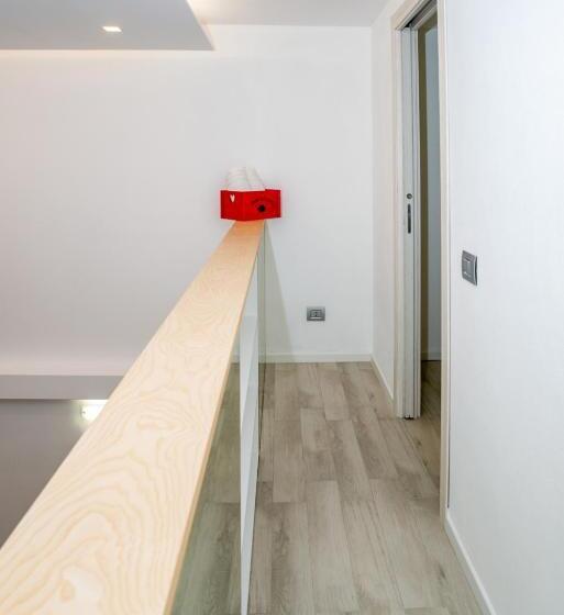 استودیوی لوکس, Eden Rooms