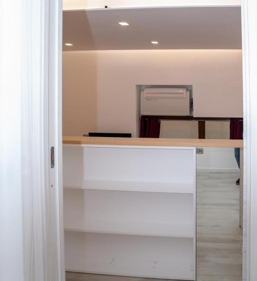 استودیوی لوکس, Eden Rooms