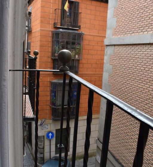 اتاق استاندارد با بالکن, Toledorooms Palacios