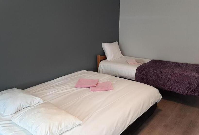 غرفة عائلية حمام مشترك, Center Hostel Kaatrahovi