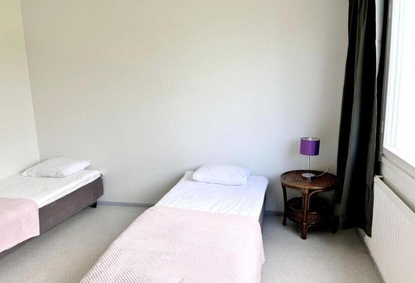 شقة غرفة نوم واحدة مزودة بشُرفة, Center Hostel Kaatrahovi