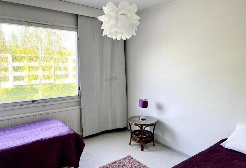 شقة غرفة نوم واحدة مزودة بشُرفة, Center Hostel Kaatrahovi