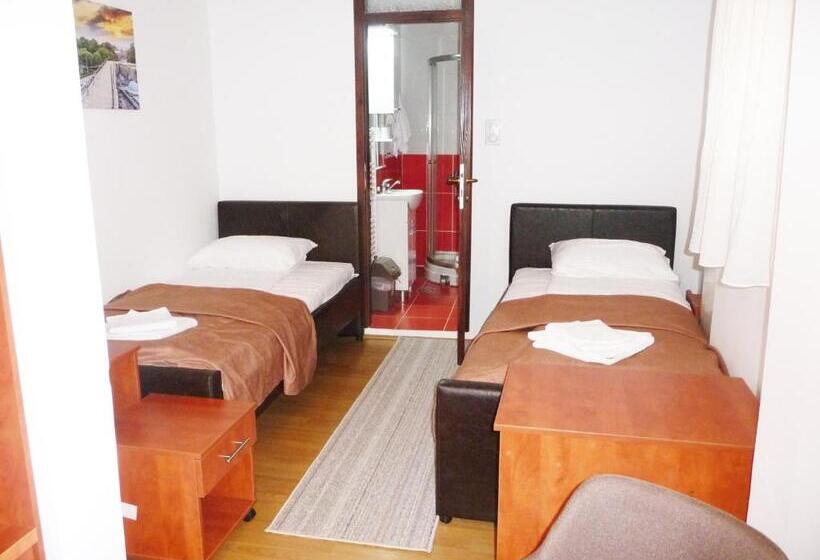 آپارتمان 1 خوابه با تراس, Sobe Rooms Aleksandar