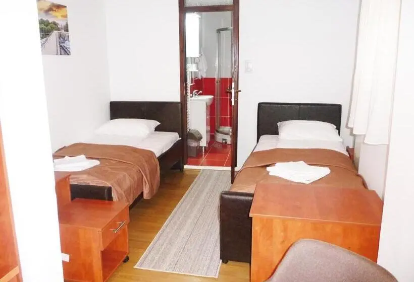 آپارتمان 1 خوابه با تراس, Sobe Rooms Aleksandar