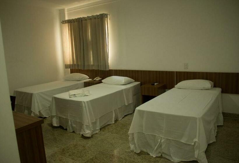 غرفة ديلوكس ثلاثية, Bombonato Hotel   Fácil Acesso Ao Aeroporto E Parque De Exposições Abcz   By Up