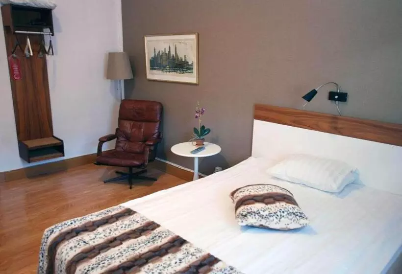 Standard Yhden Hengen Huone, Avesta Stadshotell