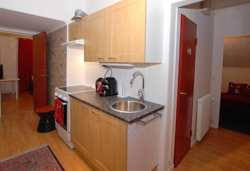 דירת דלוקס 2 חדרי שינה, Avesta Stadshotell