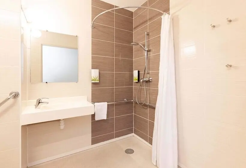 اتاق استاندارد برای معلولان, B&b Hotel Saint Jean De Luz