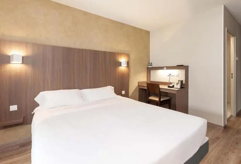 اتاق سوپریور, B&b Hotel Saint Jean De Luz