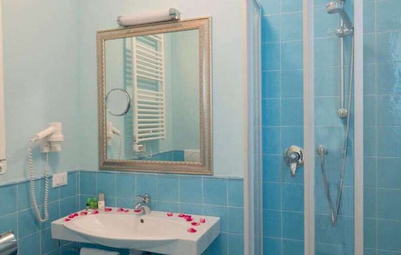 Quarto Estandar com Sacada, Beyou Hotel Villa Rosa