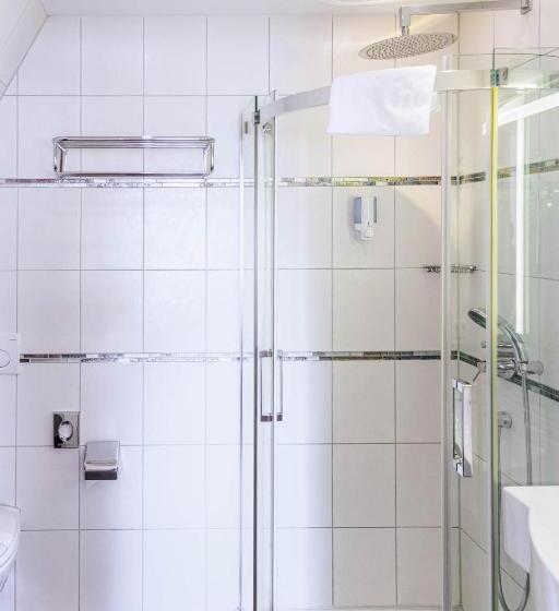 חדר סטנדרט לארבעה, Bodensee Hotel Kreuz