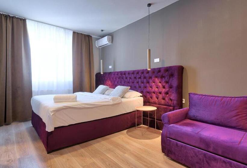اتاق استاندارد سه نفره, Boutique Hotel St Georgije