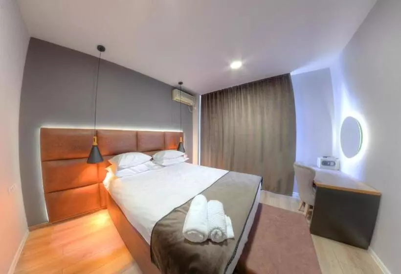 اتاق استاندارد با تخت بزرگ, Boutique Hotel St Georgije