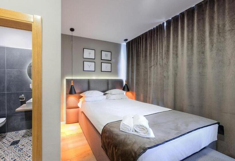 اتاق استاندارد با تخت بزرگ, Boutique Hotel St Georgije