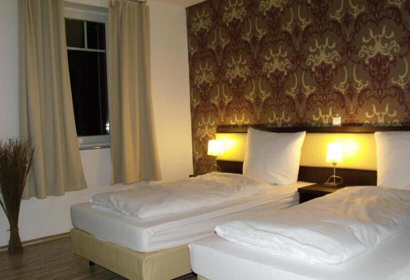 Номер Стандарт Трехместный, Cityhotel Ahlen Garni