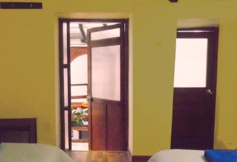 スタンダードルーム, Hostal Tu Hogar