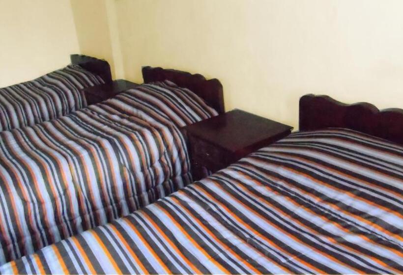 スタンダード4人部屋, Hostal Tu Hogar