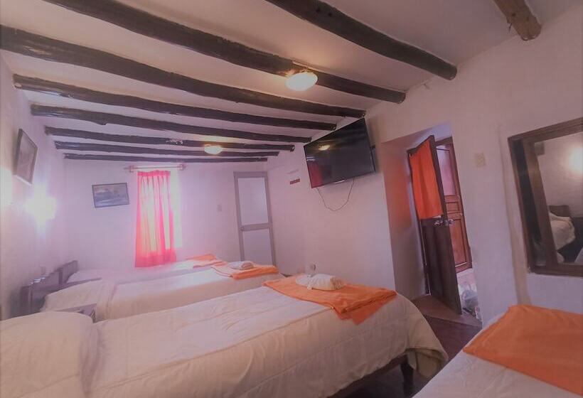 スタンダード4人部屋, Hostal Tu Hogar