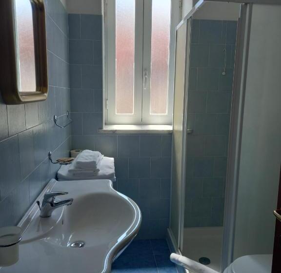 带海景标准四人间, Albergo Locanda Sul Mare