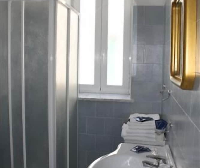 标准三人间, Albergo Locanda Sul Mare