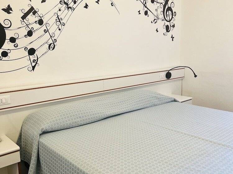 اتاق استاندارد, Albergo Visconti