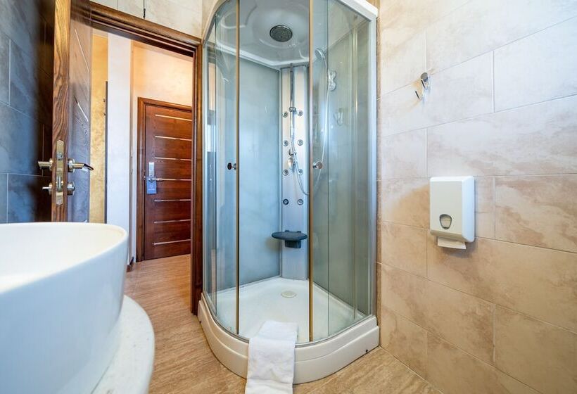 اتاق استاندارد, Alexandar Lux