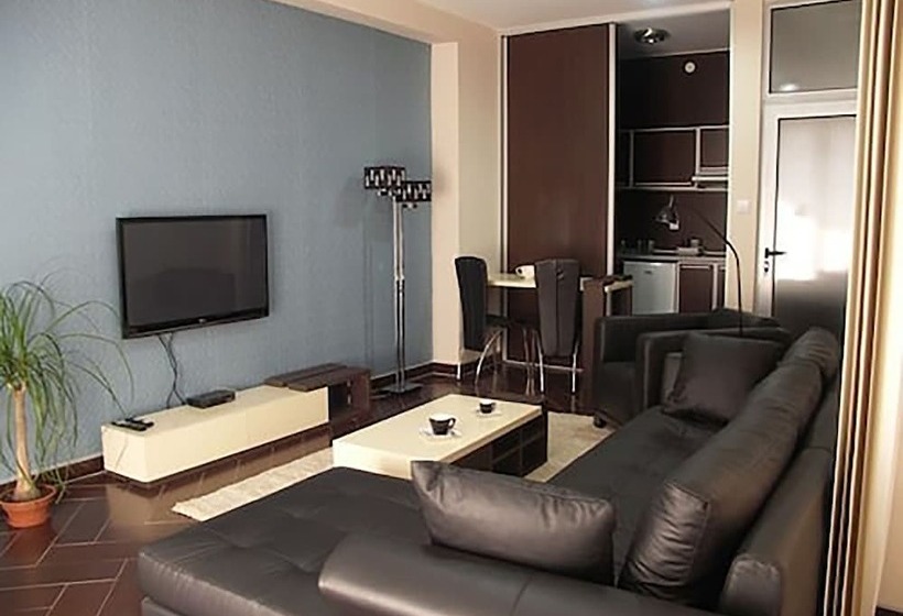 آپارتمان 1 خوابه, Alexandar Lux