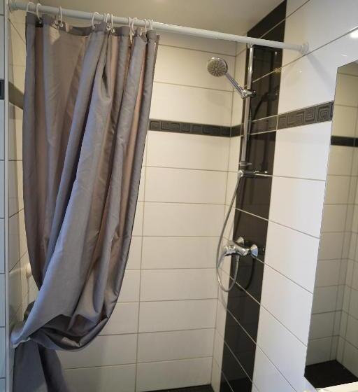 标准间, De Quebec