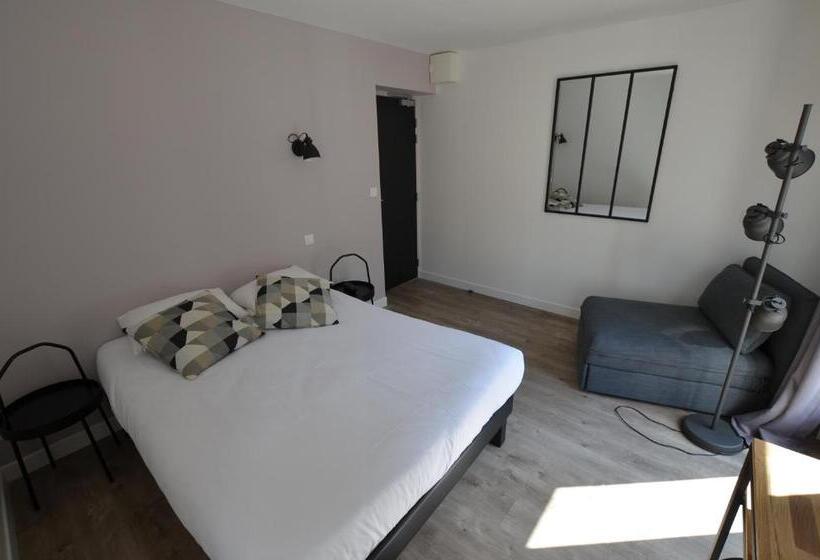 标准三人间, De Quebec