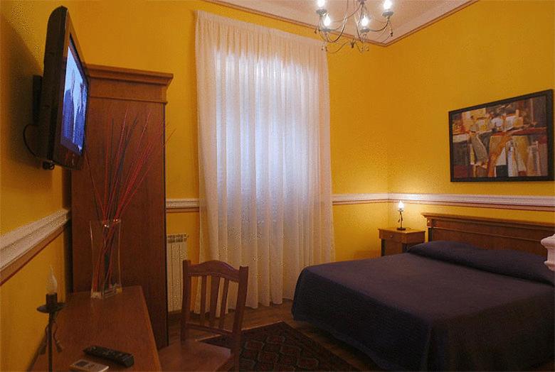 Chambre Standard, Amadeus